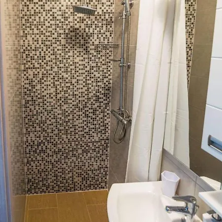 아파트 Apartman Vukadin Kaštela